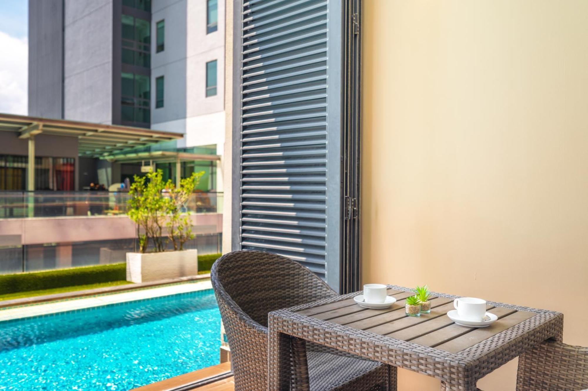 Greystone 99 Suites Malacca Eksteriør billede