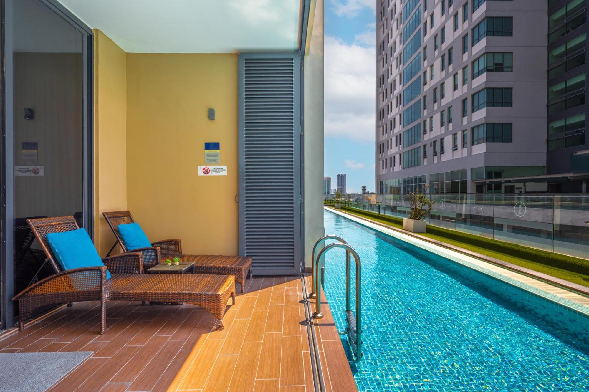 Greystone 99 Suites Malacca Eksteriør billede